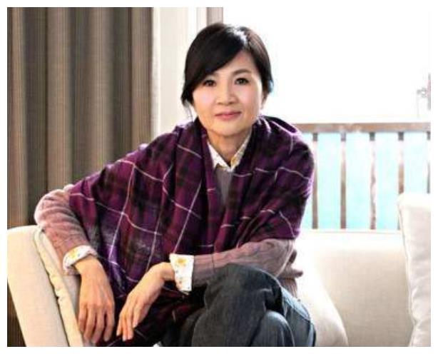 凤飞飞老公，凤飞飞结婚了吗(凤飞飞感情)