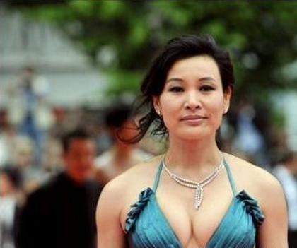 潘迎紫没有修饰的近照图(潘迎紫年轻美照)