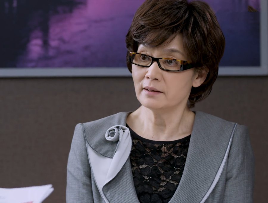 归亚蕾双眼皮是割的吗 归亚蕾双眼皮是割的吗