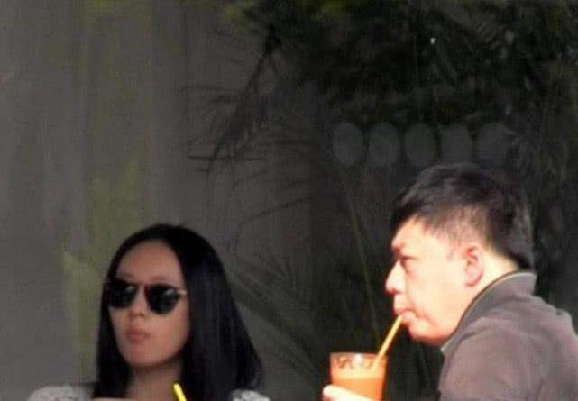 张默童谣，赵薇祖峰(张默跟童谣)