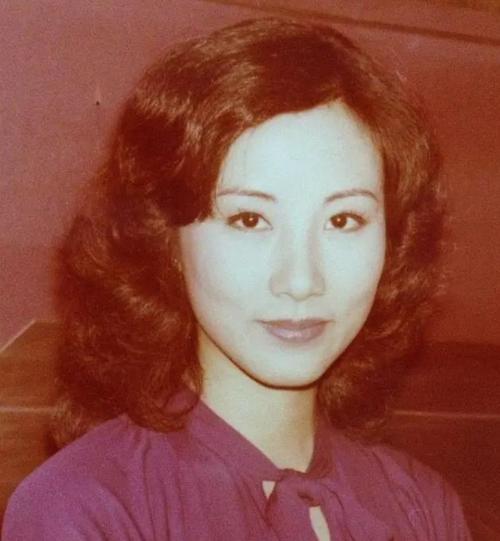 汪明荃个人资料年龄，叶倩文多少岁(汪明荃出生年月日)