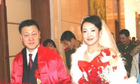 韩磊个人资料简介,歌手辛修萍(歌唱家韩磊简历)