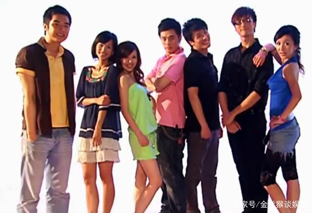 娄艺潇背景，金世佳娄艺潇身高(娄艺潇出生年月日)