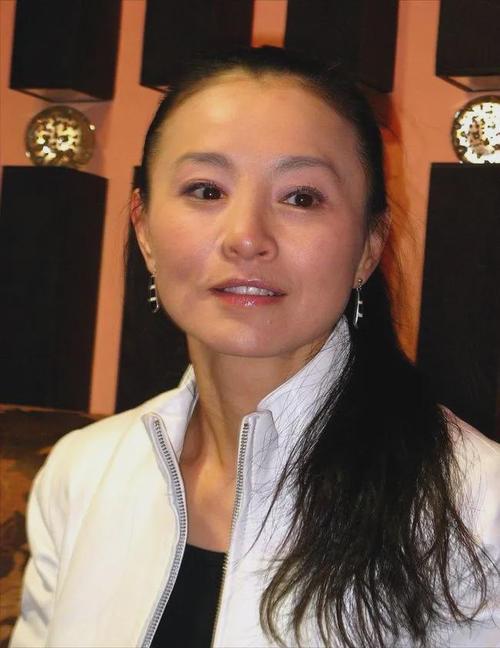 杨丽青三级，翁虹