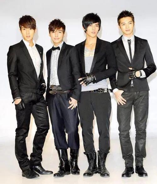 飞轮海当年发生了什么，汪东城毕业(飞轮海炎亚纶汪东城当年发生了什么)