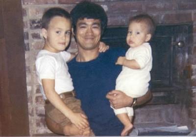 丁佩个人资料,丁佩家庭背景(丁佩的背景)