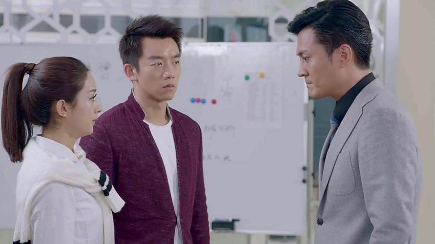 于小伟个人资料，高圆圆前男友于小(高圆圆和于小伟在一起几年)