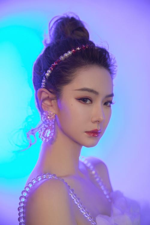 戚薇个人资料及图片,戚威(戚薇个人资料及图片 新闻) 戚薇个人资料及图片,戚威(戚薇个人资料及图片 新闻)