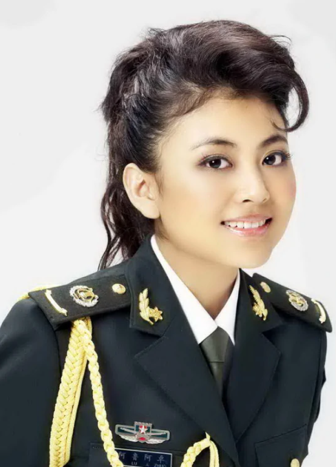 阿鲁阿卓简介,阿鲁阿卓个人简历(阿鲁阿卓个人信息和资料)