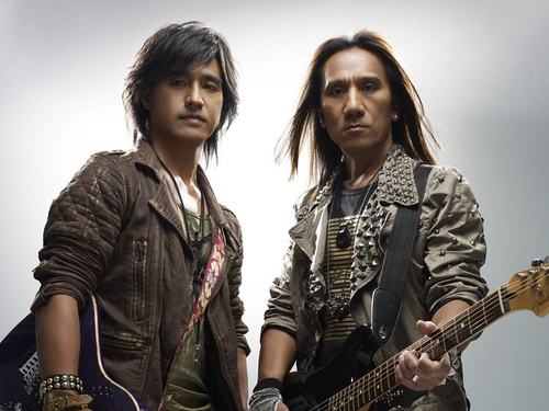 动力火车资料,动力火车有什么颜色(动力火车蓝色)