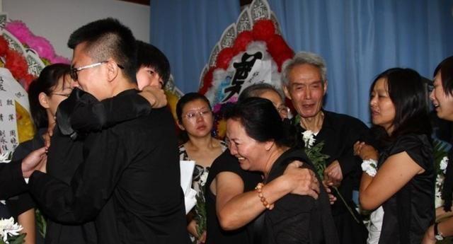 李婷张子健,张子健前妻李婷照片(张子健妻子李婷资料) 李婷张子健,张子健前妻李婷照片(张子健妻子李婷资料)