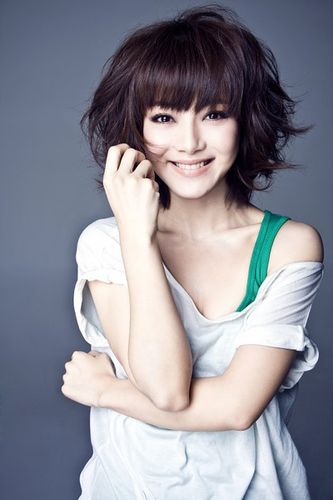 邓家佳整容，肖骁的脸怎么了(邓家佳身材)