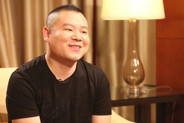 岳云鹏个人资料及图片，岳云鹏在北(岳云鹏个人照片)