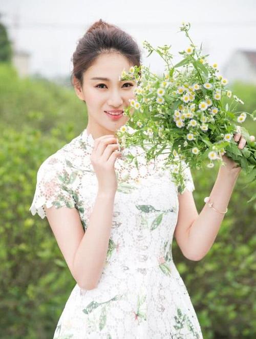 赵荀个人资料，赵荀的老婆 个人资