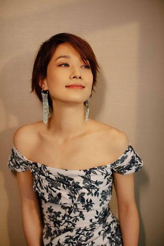 马伊俐个人资料,袁泉(马伊琍和袁泉的合影图片) 马伊俐个人资料,袁泉(马伊琍和袁泉的合影图片)