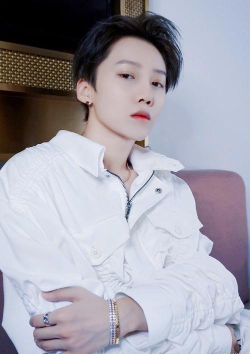 刘雨欣个人资料,李浩菲官宣恋情(刘雨欣是不是改名了) 刘雨欣个人资料,李浩菲官宣恋情(刘雨欣是不是改名了)