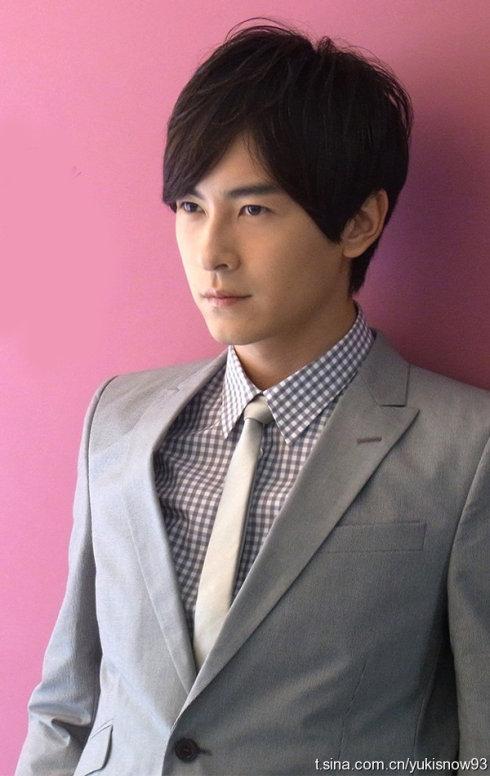 郑元畅个人资料,林于超比林依晨大(林依晨比郑元畅大多少) 郑元畅个人资料,林于超比林依晨大(林依晨比郑元畅大多少)