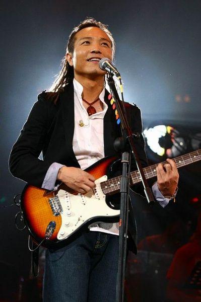 巍子个人资料，巍子民族(巍子哪里人)