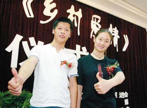 王亚彬个人资料，王亚彬超话社区微(王亚彬个人照片)