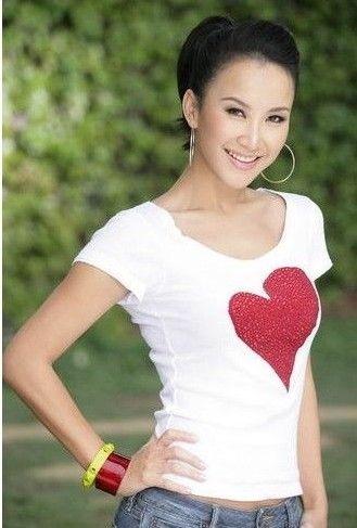 李玟个人资料，李玟身高体重多少(李玟个人资料简介身高)