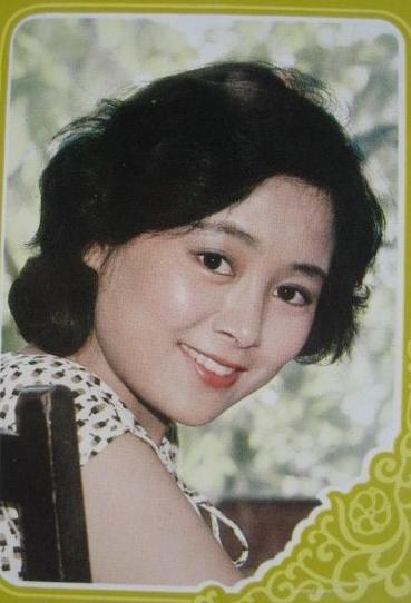 张瑜个人资料，张瑜年轻时最美图片(张瑜现状图片)