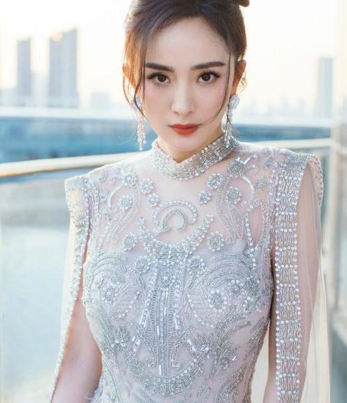 杨幂个人资料,暴风眼演员表(暴风眼杨幂身份) 杨幂个人资料,暴风眼演员表(暴风眼杨幂身份)