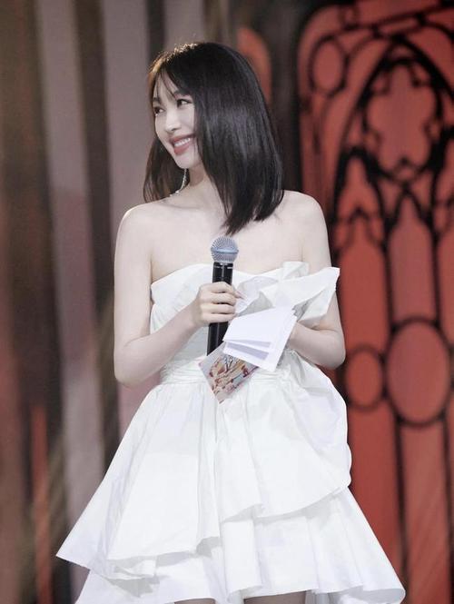 李菲儿个人资料，李菲儿1981年(李菲儿是哪一年的)