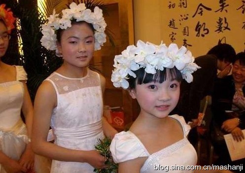 16岁林妙可近照显成熟(林妙可打扮成熟)