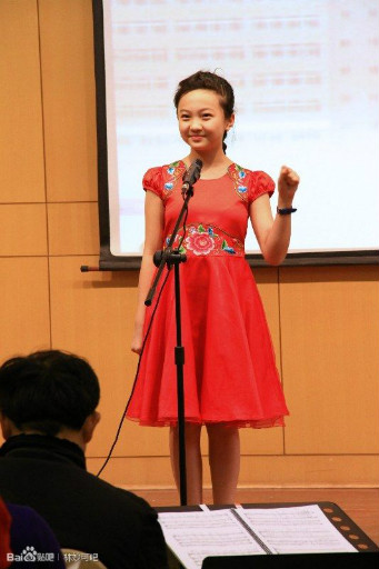 16岁林妙可近照显成熟(林妙可打扮成熟)