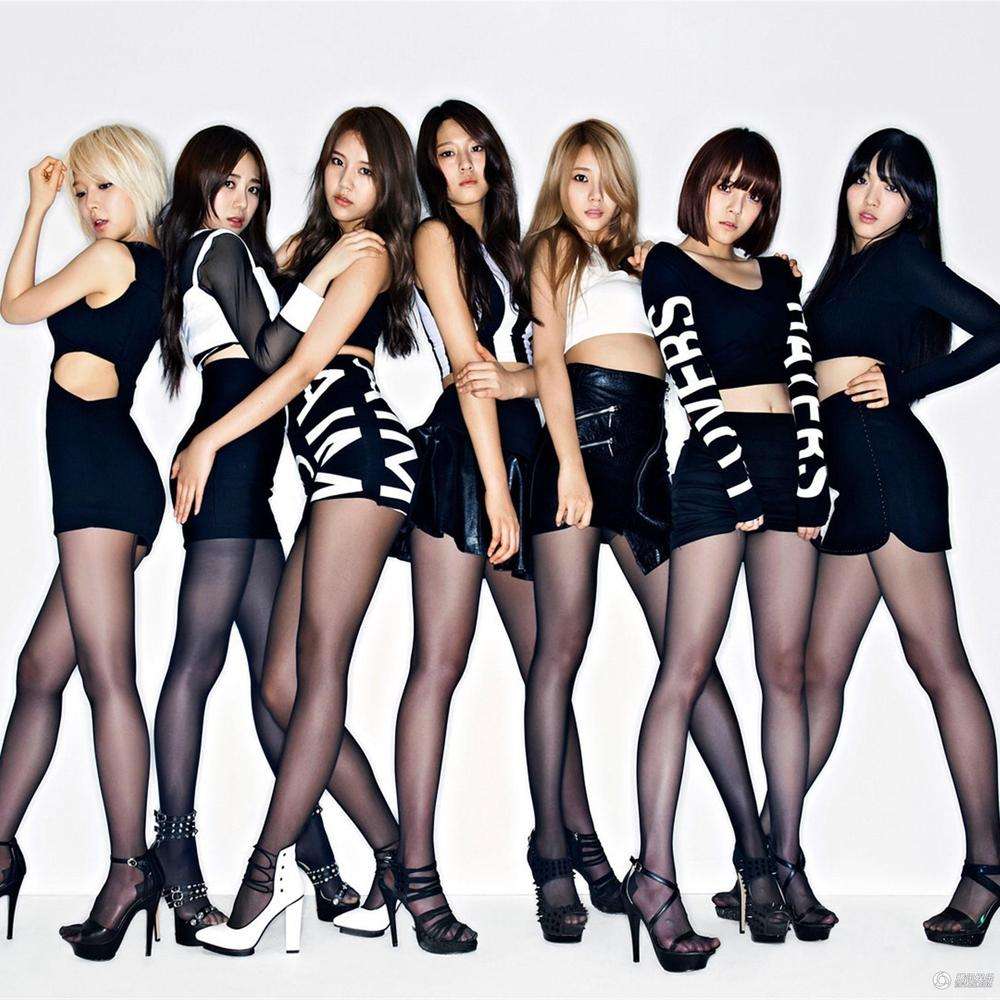 韩女团aoa红色紧身衣图片(aoa女团成员图片)