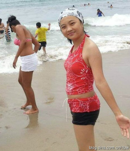 16岁林妙可近照显成熟(林妙可打扮成熟)