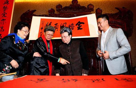 胡松华的头发是假发吗他是不是秃顶 胡松华的头发是假发吗他是不是秃顶