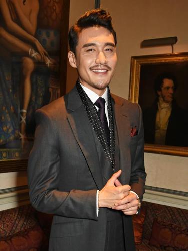 胡兵个人资料，胡兵(胡兵 图片)