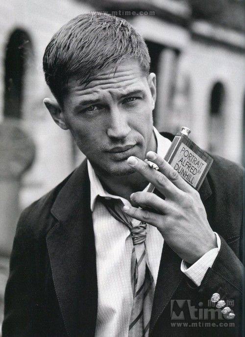 汤姆哈迪为什么叫老湿?汤姆哈迪肌肉帅气图(汤姆哈迪好帅)