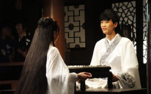 许嵩女朋友去世真的吗(许嵩现在有女朋友吗)