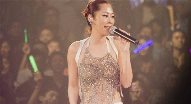 关淑怡个唱露半乳视频 关淑怡个唱露半乳视频