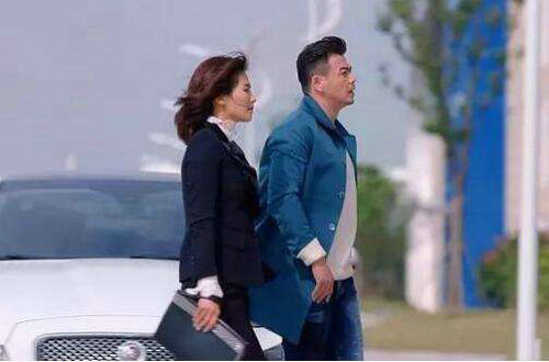 欢乐颂咖喱咖喱是谁唱的歌?欢乐颂2中都有(欢乐颂插曲咖喱咖喱原唱是谁唱的)