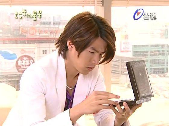 李威个人资料，李威台湾微博(李威个人照片)