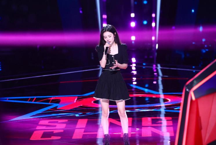 黄霄云个人资料，黄霄云最火的三首(黄霄云最火的三首歌)