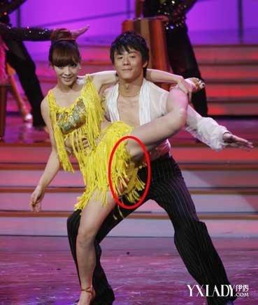 明星走光图,明星走高光图片视频 明星走光图,明星走高光图片视频