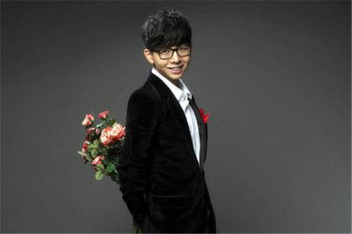 胡夏个人资料,姓洪的演员有哪些(胡夏是哪里出道的)