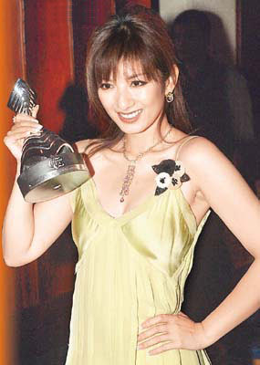 赵薇和黄奕怎么是情敌?黄奕结过几次婚