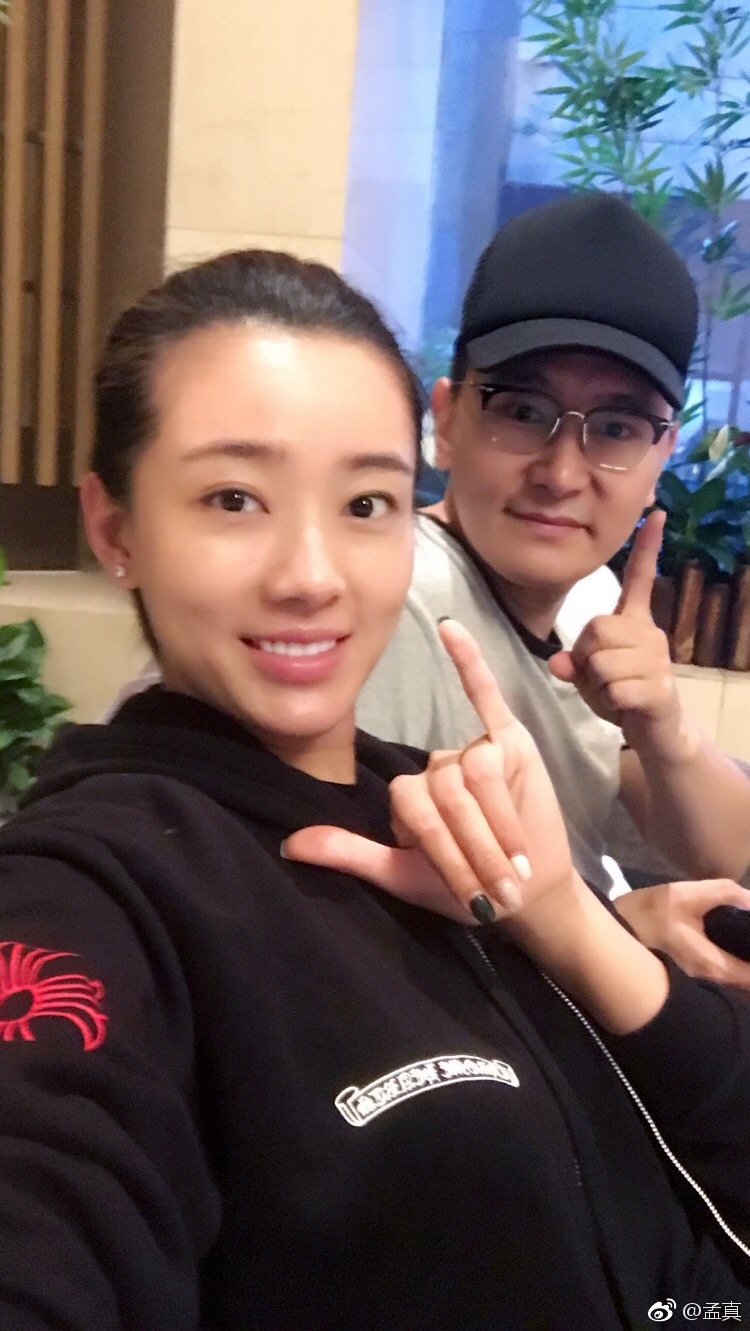 怎么现在不见曾泳醍了?曾泳醍和杨烁什么关 怎么现在不见曾泳醍了?曾泳醍和杨烁什么关