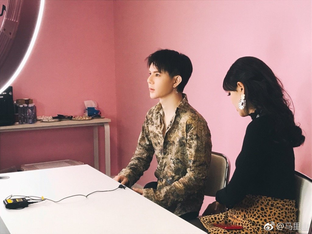 马里山为什么戴义乳 马里山为什么戴义乳