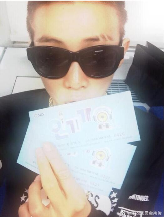 怎么现在不见曾泳醍了?曾泳醍和杨烁什么关 怎么现在不见曾泳醍了?曾泳醍和杨烁什么关