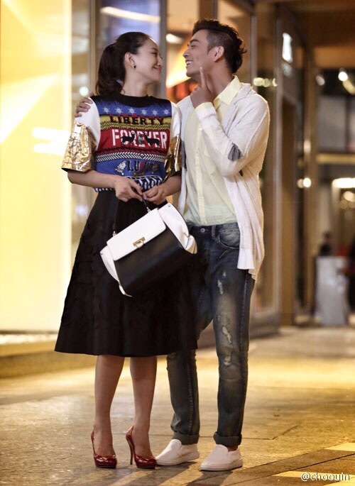 怎么现在不见曾泳醍了?曾泳醍和杨烁什么关 怎么现在不见曾泳醍了?曾泳醍和杨烁什么关