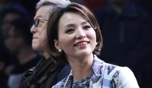 董卿结婚，央视鞠萍是卖的(主持人董卿什么时候结的婚)