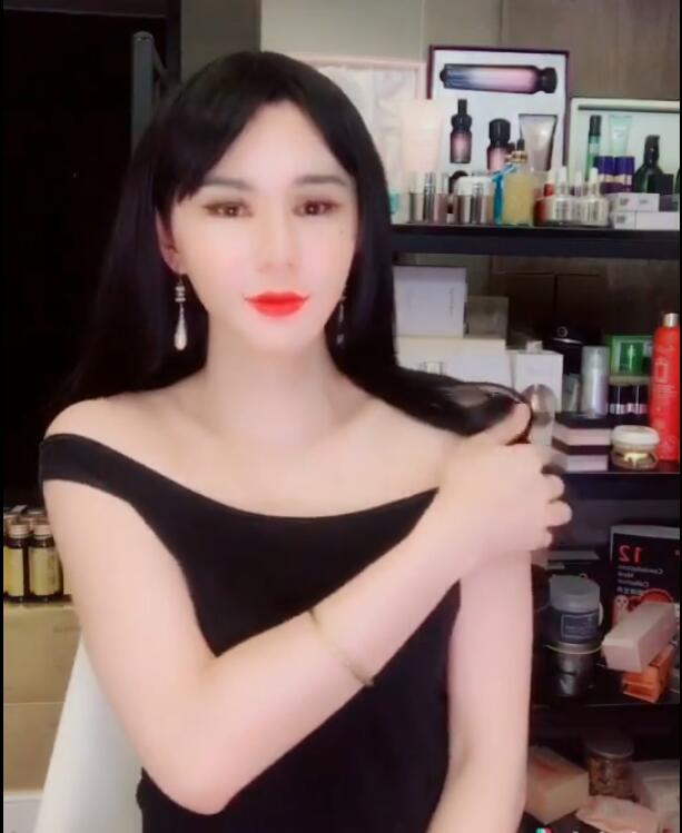 马里山为什么戴义乳 马里山为什么戴义乳