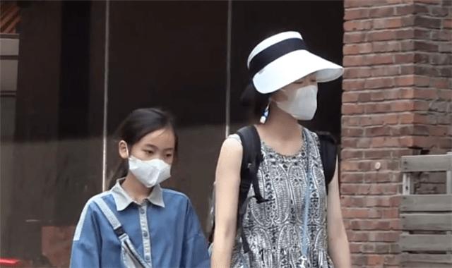 韩寒女儿照片，韩学高女儿(韩红儿子韩寒)