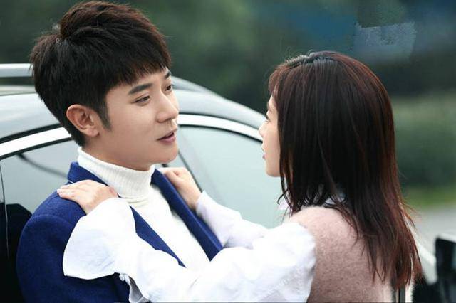 演员张丹峰，张丹峰和洪欣现状(张丹峰的老婆洪欣年龄)